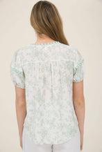 Load image into Gallery viewer, FLORAL PRINT SCALLOP TRIM DOUBLE FRONT TIE BLOUSE: NATURAL
