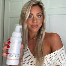 Load image into Gallery viewer, LIMELIGHT | Ultra Dark Sunless Tanning Mousse

