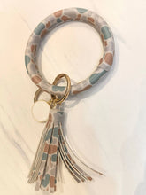 Load image into Gallery viewer, Camo Bangle Bracelet Keyring With Tassel
