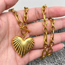 Load image into Gallery viewer, Golden Heart Necklace | WP
