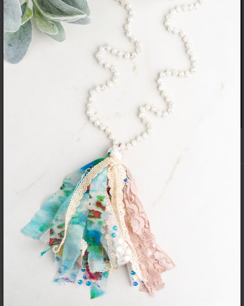 ✨ Iridescent Glam Tassel Necklace ✨